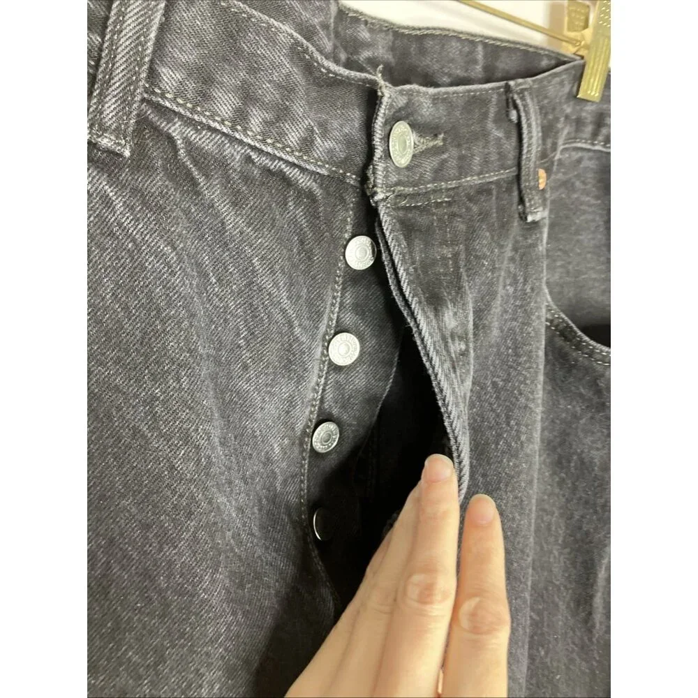 Levi’s 501 Men’s 38x32 Black Button Fly Jeans